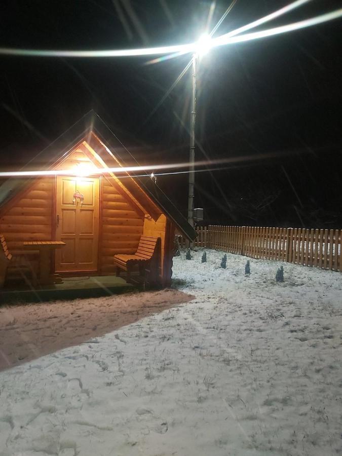 Konaci Oceva Zemlja Vikendica I Kamp alanı *