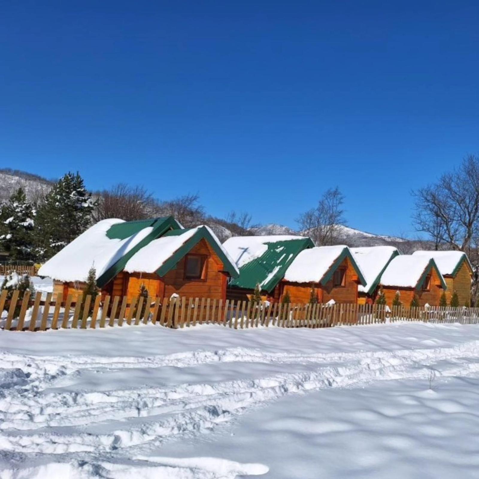Kamp alanı Konaci Oceva Zemlja Vikendica I *