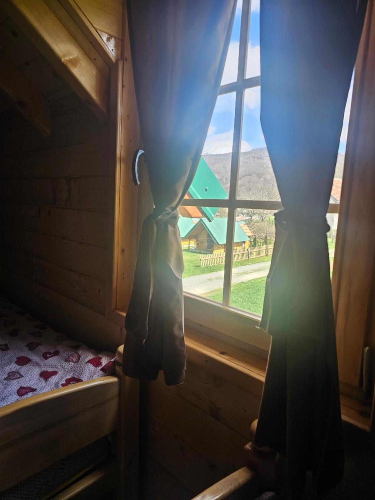 Kamp alanı Konaci Oceva Zemlja Vikendica I *